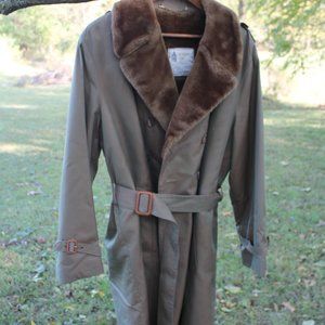 VINTAGE London Fog Fall Jacket w/ Faux Fur Collar - 44 Reg (XXL)